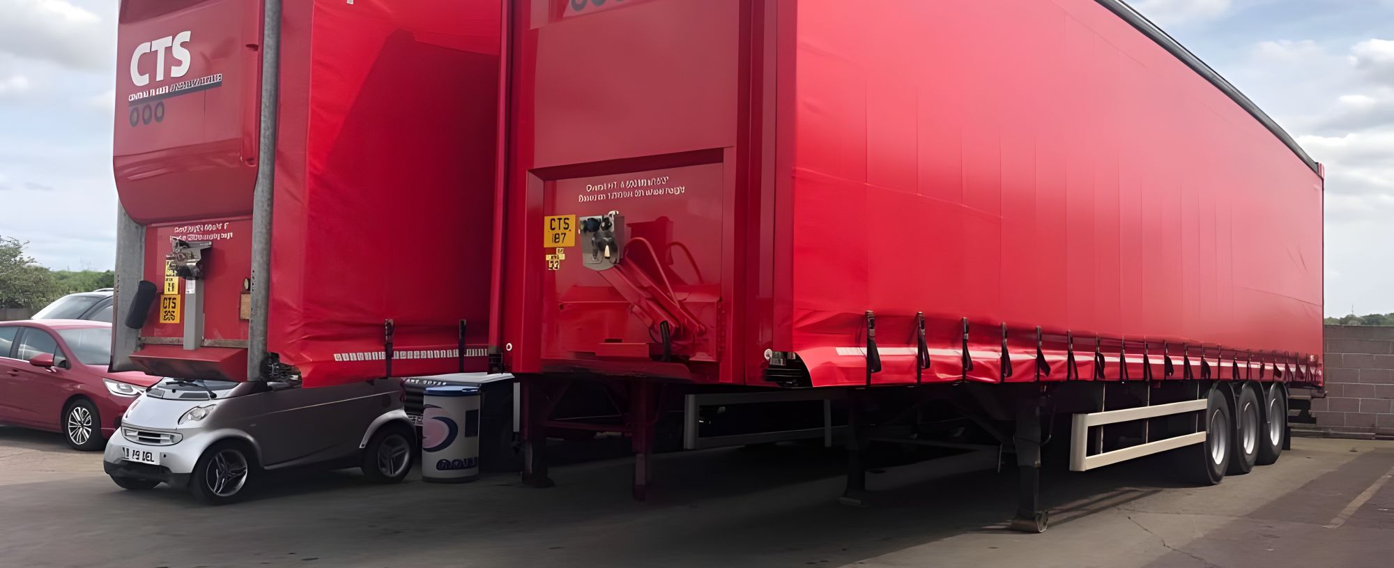 Photo of Flatbed Trailers For Hire