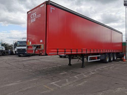 Click Here To Enlarge This Photo Of Curtain Sider Trailers