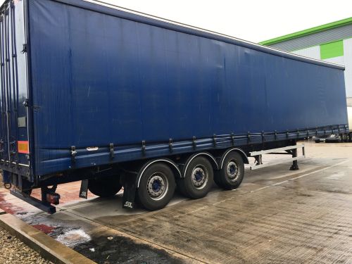Click Here To Enlarge This Photo Of Curtain Sider Trailers