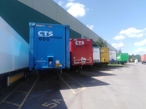 Click Here To Enlarge This Photo Of Curtain Sider Trailers