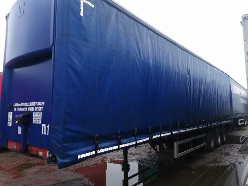 Click Here To Enlarge This Photo Of Curtain Sider Trailers